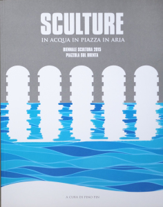 Sculture in acqua in piazza in aria, biennale 2015